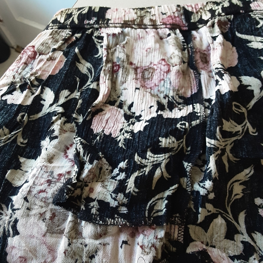 Shorts - Picture 5 of 6